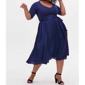 🆕 Knit to Woven Midi Dress 1 1X 14 16 NWT Torrid New! Blue